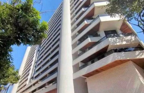 Setor Medico Hospitalar Sul RV Rental | Flat Gigante no Bonaparte B