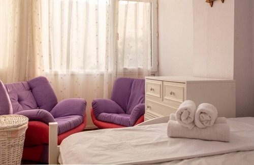 Konak Apartment | Flat with Large Balcony in Izmir