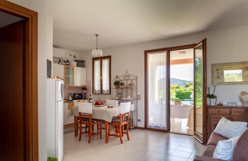 Manerba del Garda Apartment | Flat with shared pool