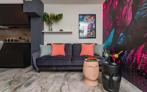 Krynica Morska Apartment | Flatbook Apartament Miami Beach - basen, taras i stylowe wnętrza w Krynicy Morskiej