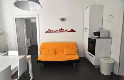 Rione XVIII Castro Pretorio Apartment | Flatinrome Termini 2