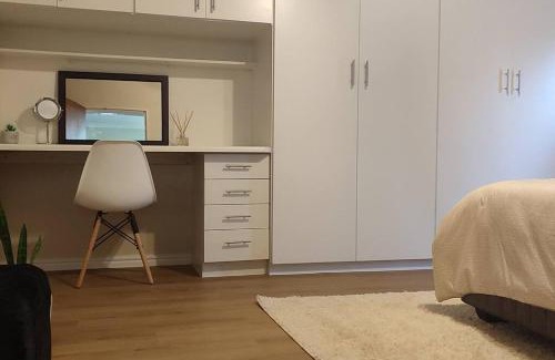 Goodwood Apartment | Flatlet Close to N1&N7 Offstreet Parking