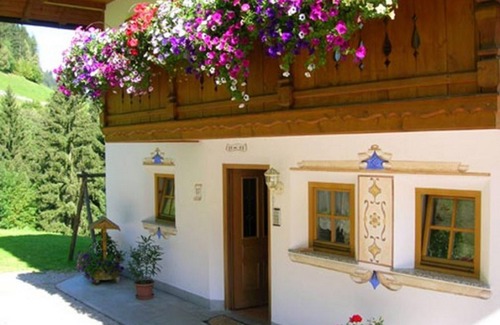San Lorenzo di Sebato Apartment | Flatscherhof Gemütliche Ferienwohnung für Zwei Personen