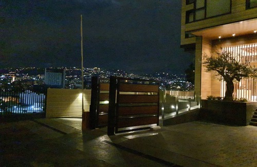 Beirut House | Flawless tower 14th floor sioufi