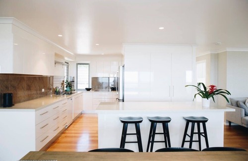 Hunchy House | Flaxton residence with spectacular coastal views
