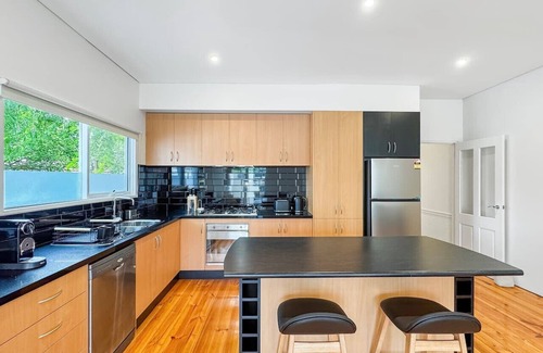 Ascot Vale House | Flemington Escape with private rooftop area