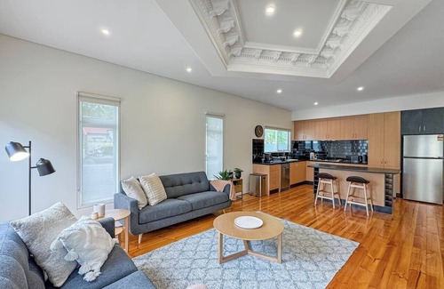Ascot Vale House | Flemington Escape with private rooftop area