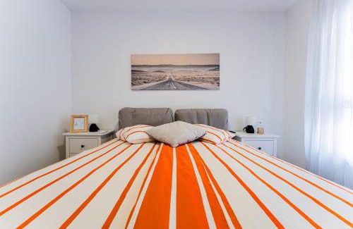 Velika Gorica Apartment | Flex SelfCheckIns 98 - Zagreb - 2 Bedrooms - Parking - Loggia
