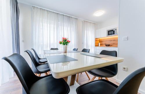 Velika Gorica Apartment | Flex SelfCheckIns 98 - Zagreb - 2 Bedrooms - Parking - Loggia