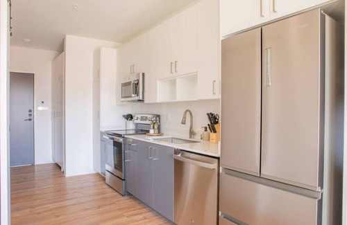 East Town Apartment | Flexhome East Side 1BR NO3 - Balcony+Pool+Gym
