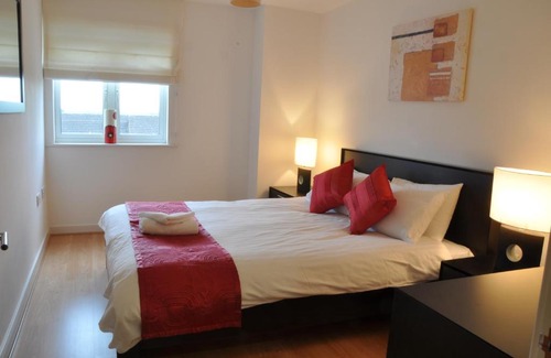 Woking Apartment | Flexi-Lets@Park Heights, Woking