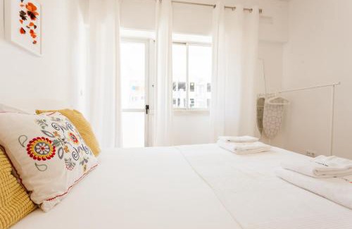 Lisbon Old Town Apartment | FLH Marquês Bright Apartment