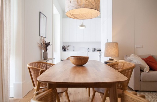 Santa Maria Maior Apartment | FLH Praça Comércio Bright Flat