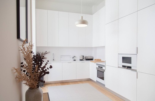Santa Maria Maior Apartment | FLH Praça Comércio Bright Flat