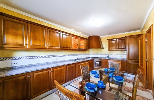 Vale do Garrao House | FLH Quinta das Salinas Triplex with Balcony
