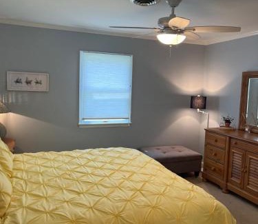 Maplewood House | Flip Flop Drop - Rehoboth Beach - Community Pool!
