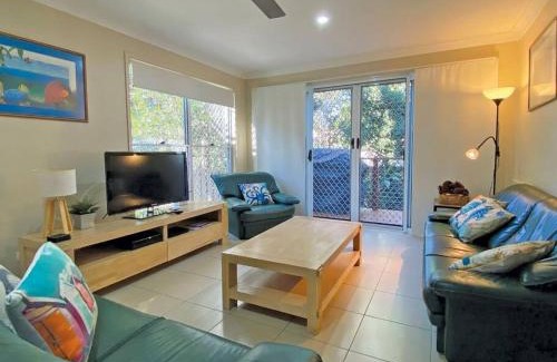 Amity Point House | FLIP FLOP INN