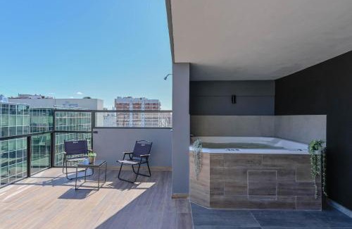 Balvanera Apartment | Fliphaus Mansion Mitre 'A' - 4 pax Duplex Gym & Jacuzzi
