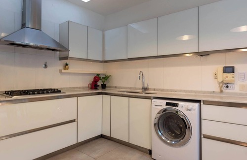 Palermo Condo | Fliphaus + Salvador 5539 - 3 Bd Pool & BBQ Palermo Hollywood