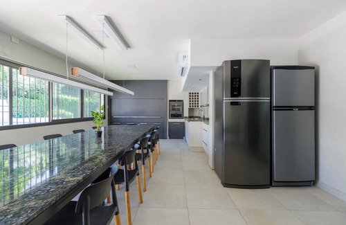 Chacras de Coria Villa | Fliphaus + Wine Country - Deluxe Villa 9 Bd 27 pax + Daily Cleaning