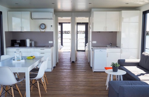 Boltenhagen House | Floating 44 in Boltenhagen - Festliegende Hausboot in der Weißen Wiek