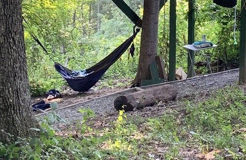 Grissom - Highland RV Rental | Floating Heaven: Treehouse Lodging with 'casita' & View