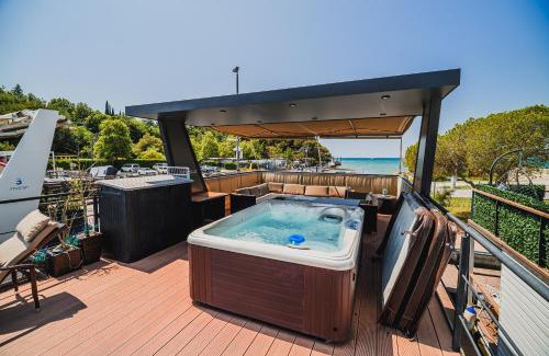 Piran Other | Floating house BRAVIA