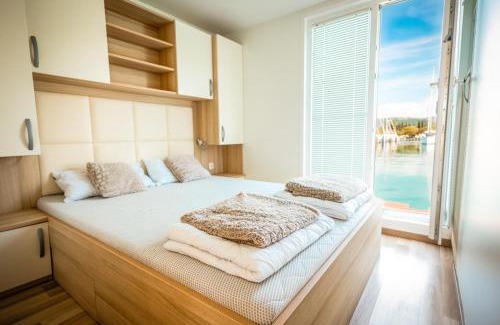 Piran Apartment | Floating Sea House Panther Superior