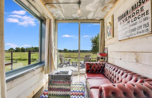 Round Top Apartment | FlopHouze Shipping Container Hotel