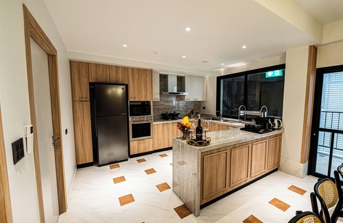 Khlong Toei Nuea Apartment | Floral Court Hotel & Residence Sukhumvit 13