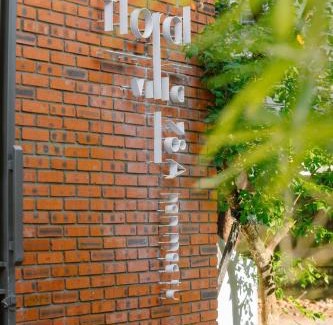 Hue Villa | Floral Hue Garden & Riverside Villa