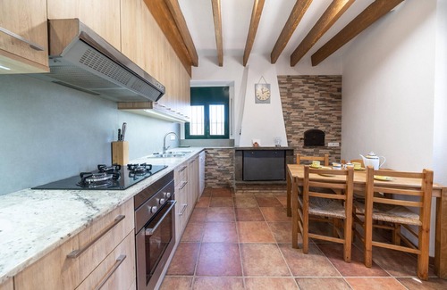 L'Escala Villa | Florence: Rustic style house, surrounded by nature