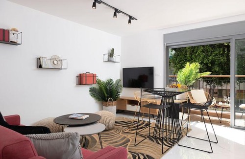 Florentin Apartment | Florentin New Stylish Apt - w/Balcony