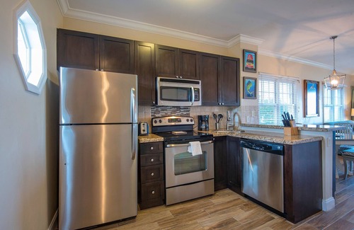 Marathon Villa | Florida Keys | 2BR Stay – No Hidden Fees