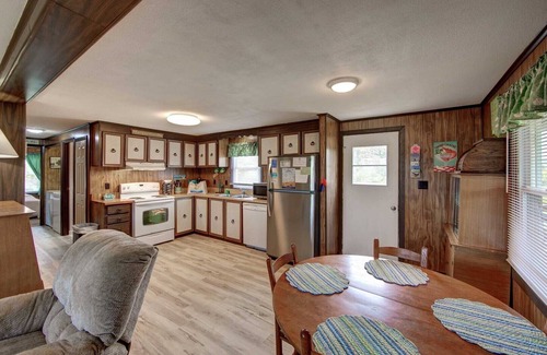 Ocracoke Cottage | Floundering Around: Canal front cottage perfect for your next fishing trip.