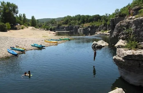 Ruoms Villa | Flower Camping Les Paillotes en Ardèche * - Gîte Les Oliviers 80m² Premium (2 bedrooms - 8 people) + LV + Terrace + Garden 8 people