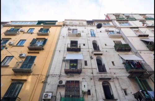 Naples City Centre Apartment | Flower Power