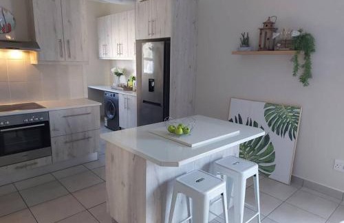 Langebaan House | Flower Route House