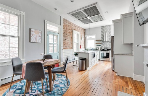 Richmond House | Floyd’s FAN-tastic 3BR/3BA | Prime RVA Location