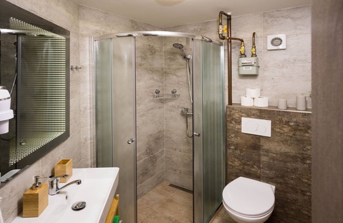 Bubenec Apartment | Flying Bed Apartment close to Castle