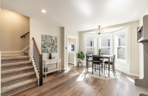 Coeur d'Alene House | Flying Colors Cottage Walk to Downtown