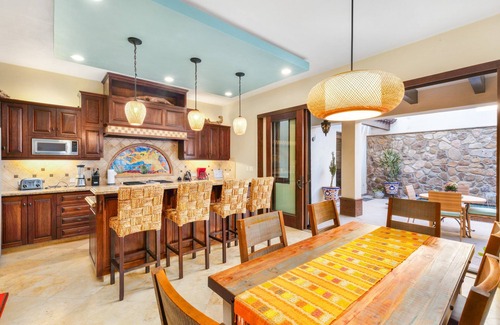 Nopolo House | FN 032 – a breathtaking custom home with a private pool 5.5 ft deep and Ocean View