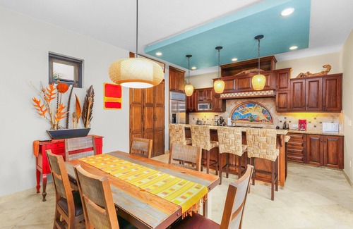 Nopolo House | FN 032 – a breathtaking custom home with a private pool 5.5 ft deep and Ocean View