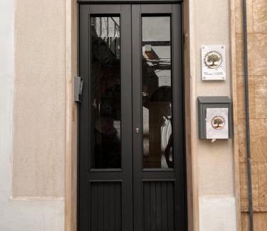 Mola di Bari Apartment | Foglie d'ulivo