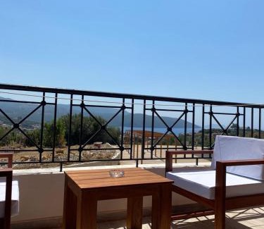 Pylos-Nestoras Apartment | Foinikounta view