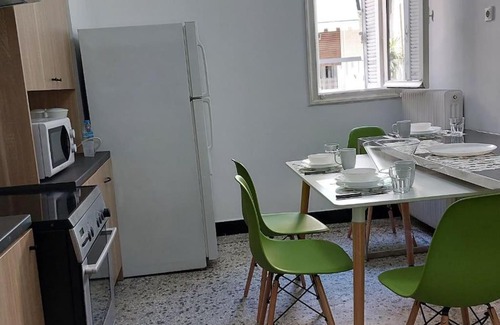 Kypseli Apartment | Fokionos Athens Centre 5 BD, 1,5 BATH