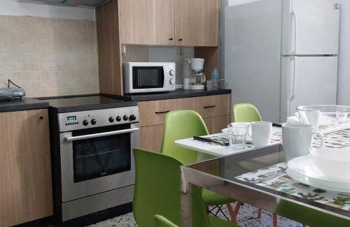 Kypseli Apartment | Fokionos Athens Centre 5 BD, 1,5 BATH