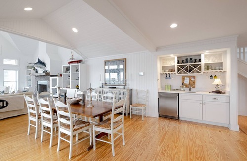 South Beach House | Following Seas is a Oceanfront 5BR/5BA retreat for families of all sizes!