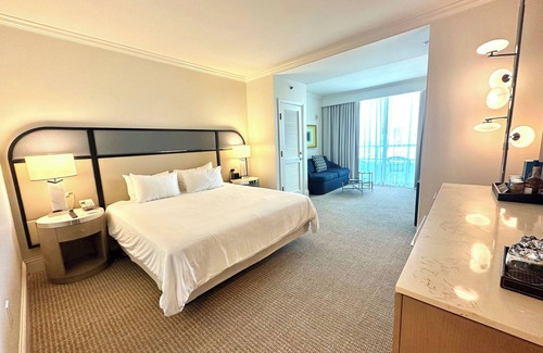 Mid Beach Resort | Fontainebleau Resort JR Suite Ocean View Resort Fee Included & 2 Spa Passes