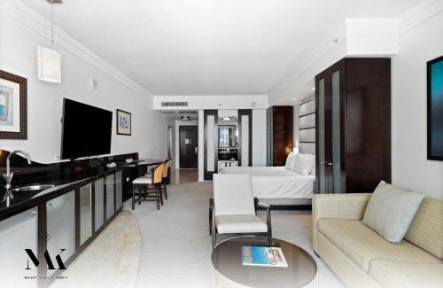 Mid Beach Apartment | FontaineBleau Resort Balcony w Ocean + Bay View